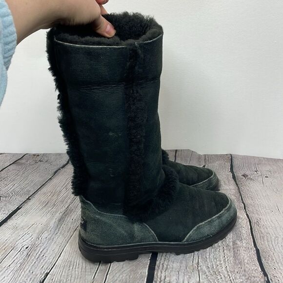 UGG Sundance II Revival Black Tall Boots size 7W - Picture 4 of 16
